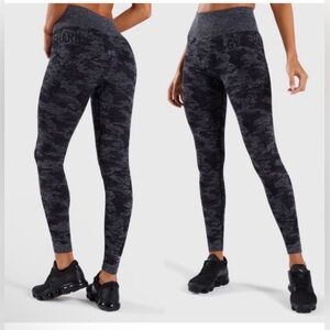 Gymshark adapt seamless camo leggings black size small